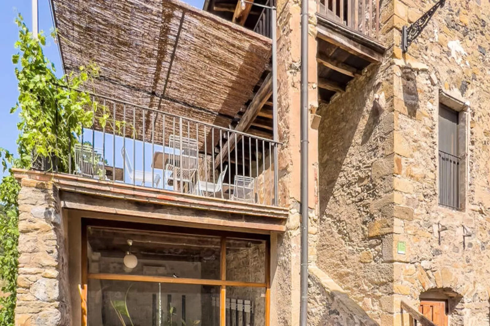 Mobil Home - Bungalow - Cottage à Montagut i Oix-Niet-getagd