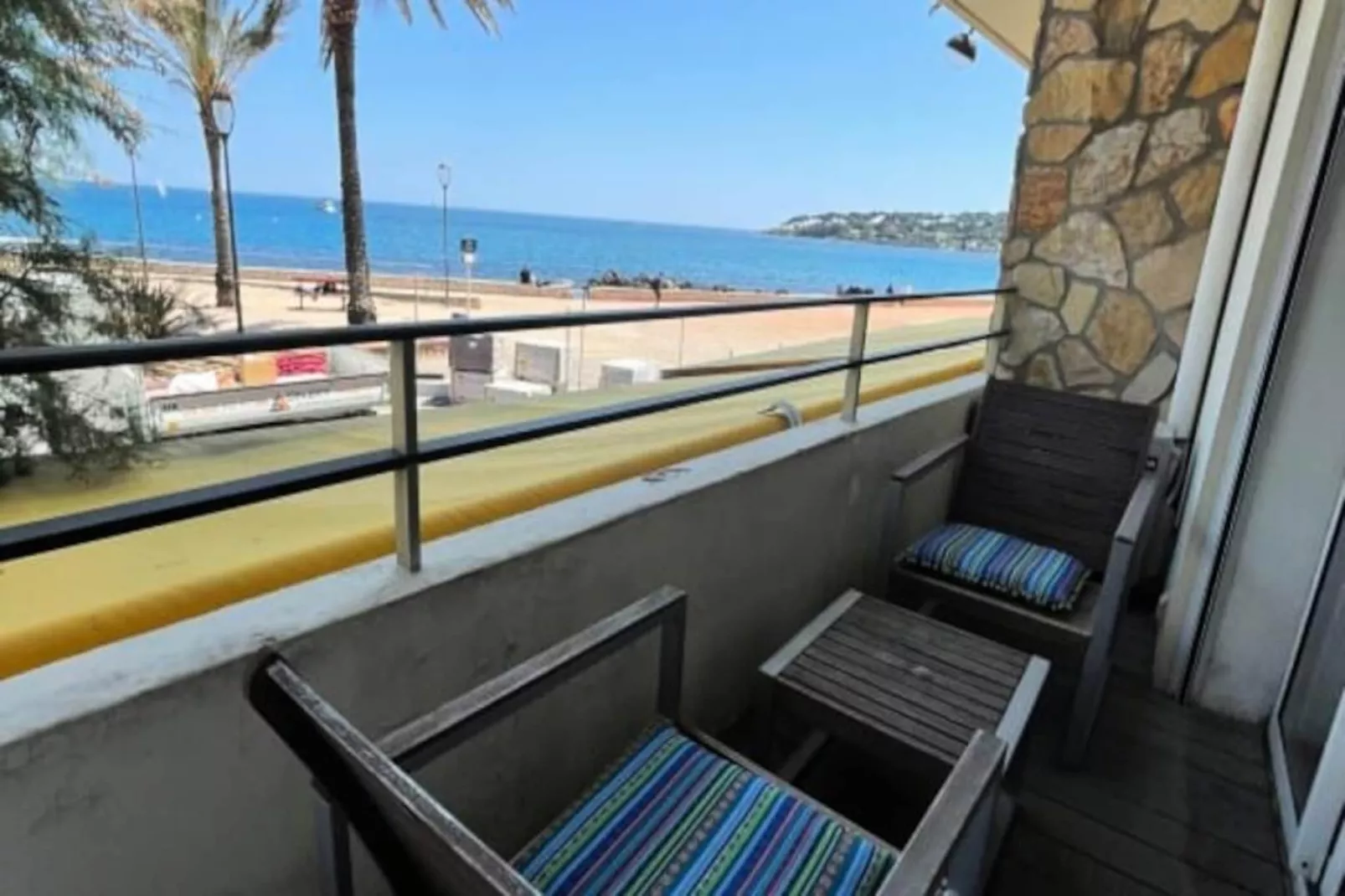 Résidence Studio Front De Mer Tout équipé Au Cœur Du Centre Ville Bd Leclerc