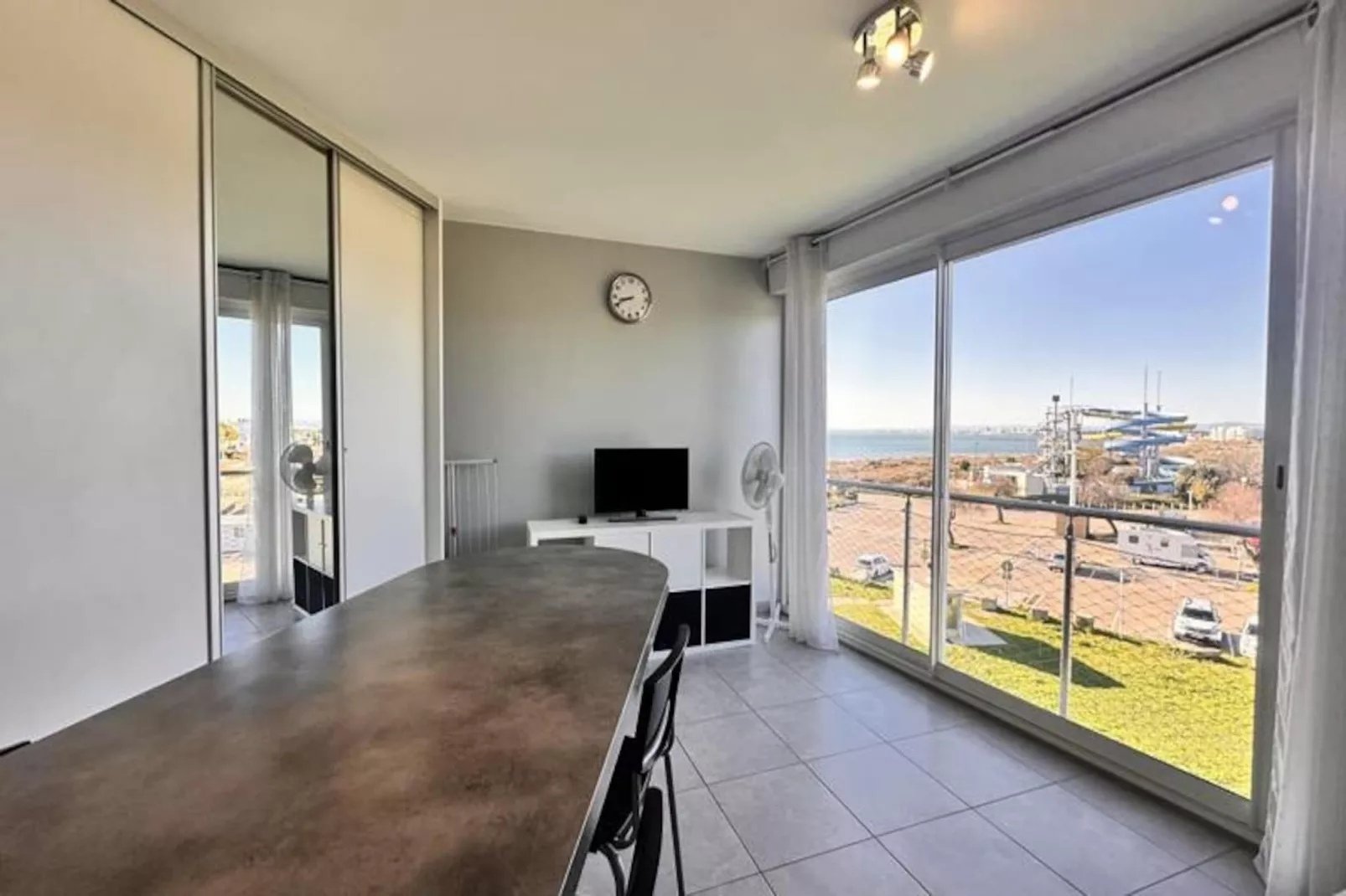 Résidence Les Pieds Dans Le Sable:  Appartement Vue Mer 1 Chambre 1 Cabine