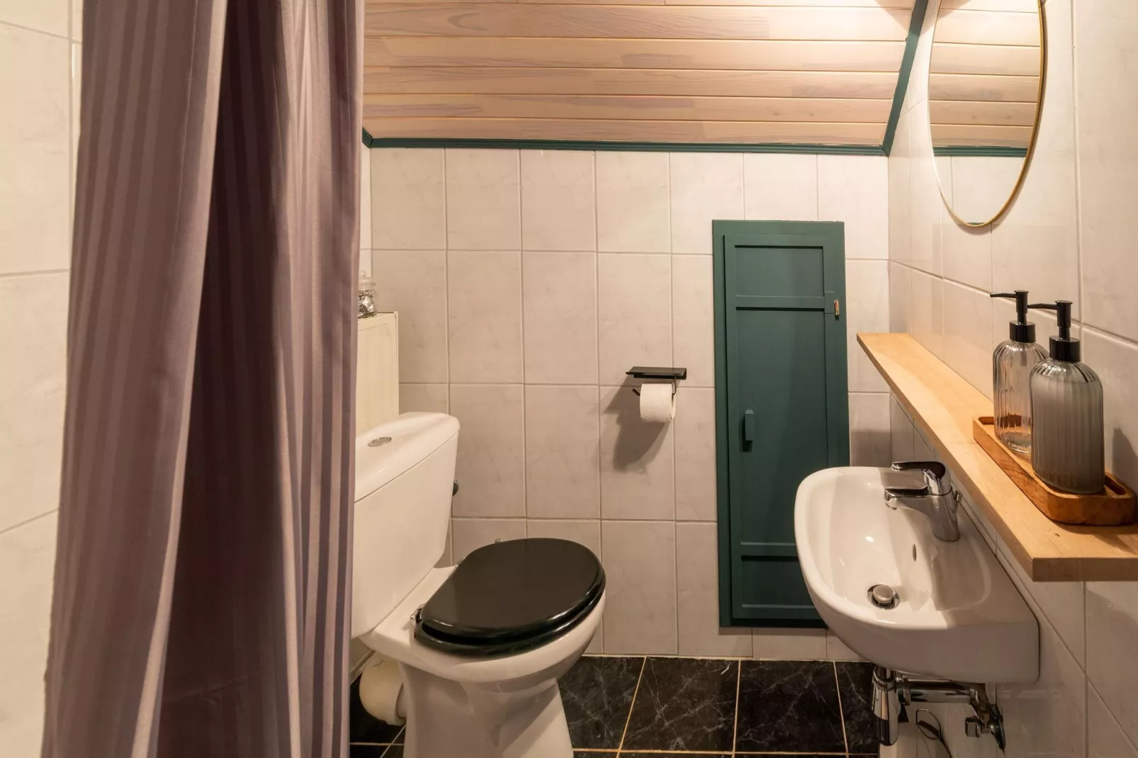 Charmante habitation à Lierneux pour 10 adultes avec Bains à remous-Badkamer