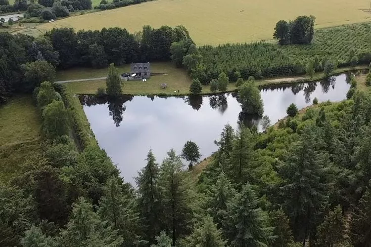 Domaine du Pichoux-Buitenkant zomer