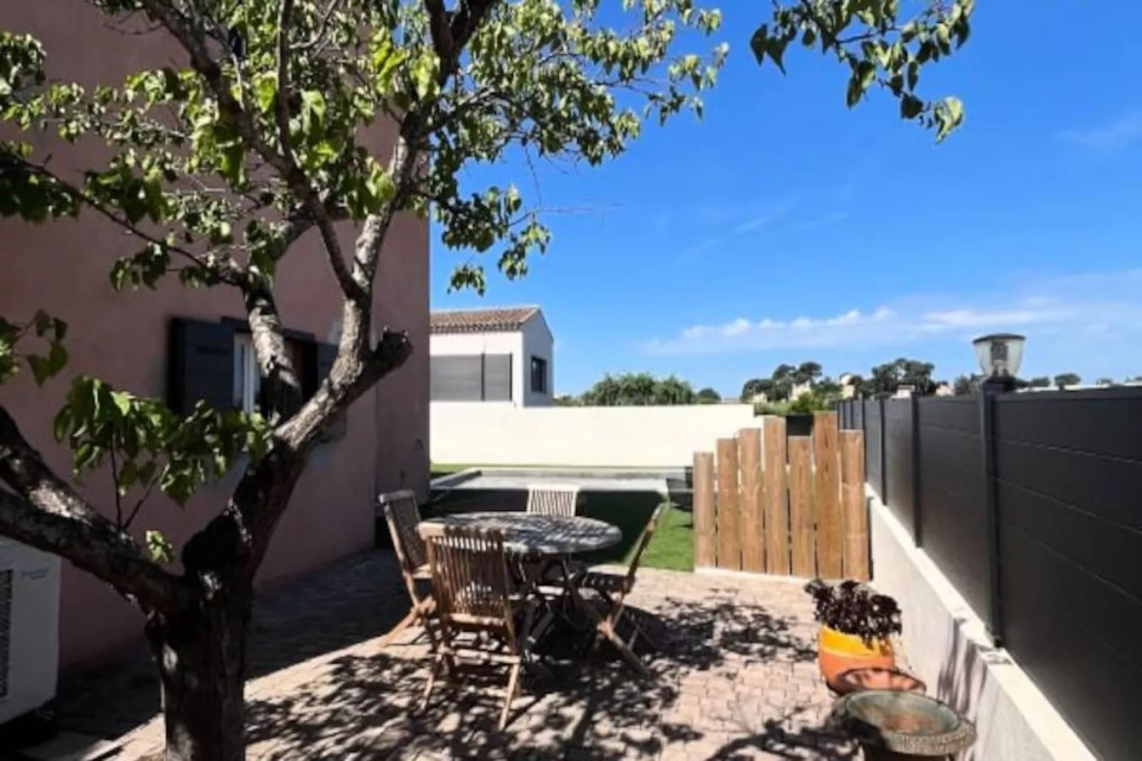 Le Patio &ndash; Confort & Nature En Rez-de-maison