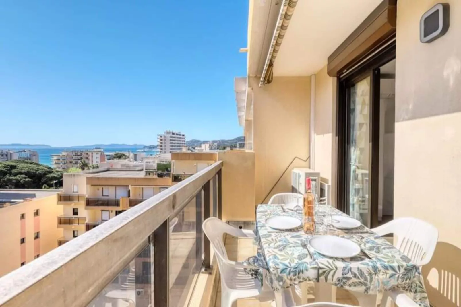 Résidence T2 à 200m De La Plage Du Lavandou (classé 3***)