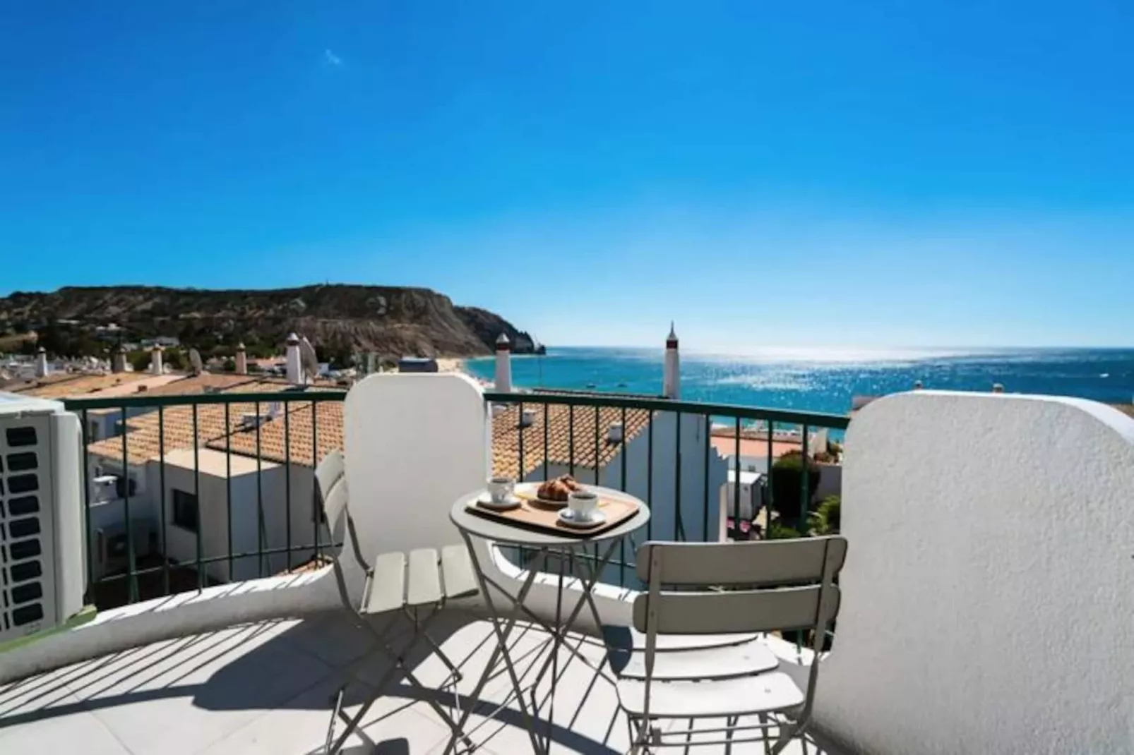 Waterside Village - Sea View Apartment