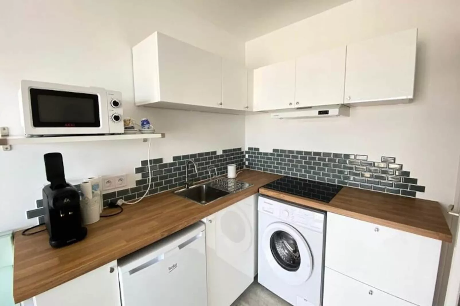 06at2 - T2 Cosy Bord De Mer Situation Idéale