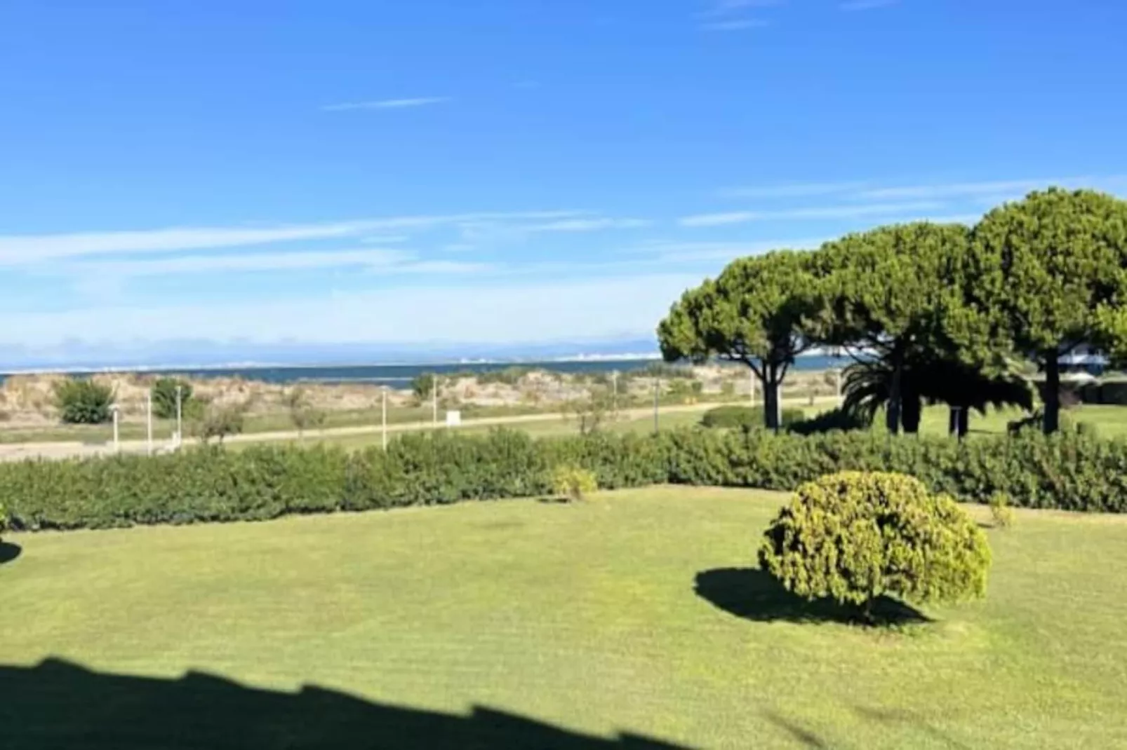 Résidence Le Studio De La Lagune: Studio Cabine Proche De La Plage