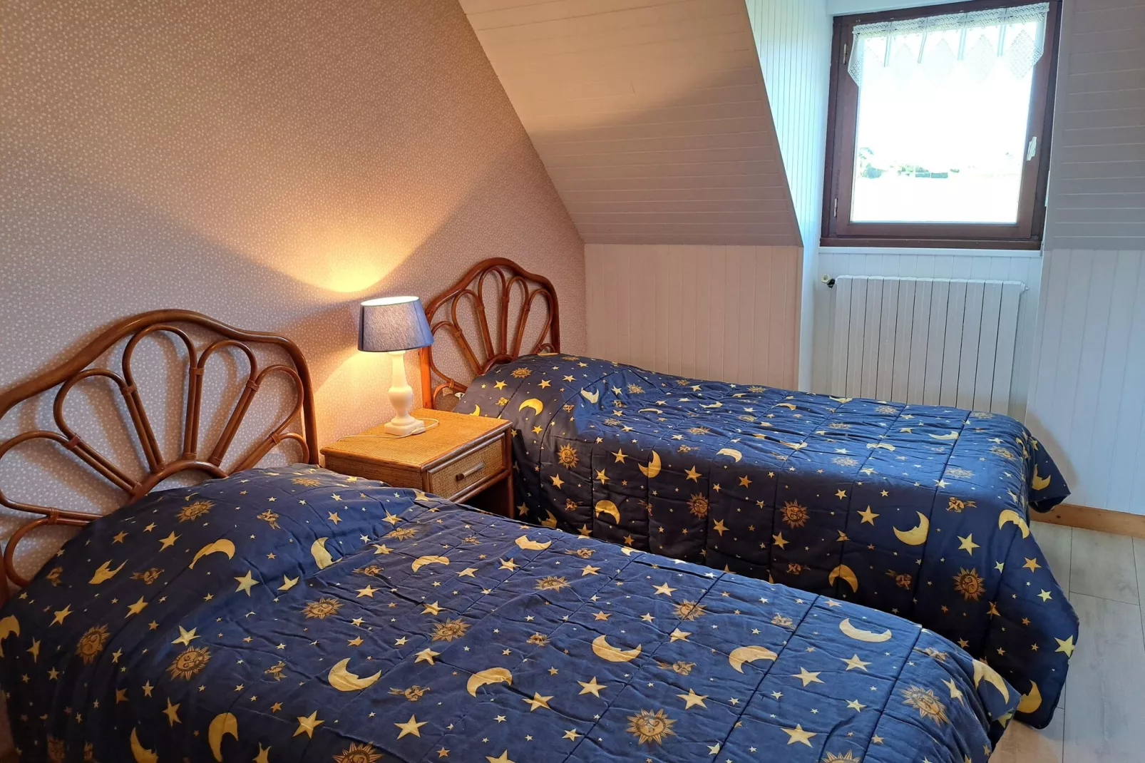 Bretonisches Ferienhaus in Strandnähe Plouescat-Slaapkamer