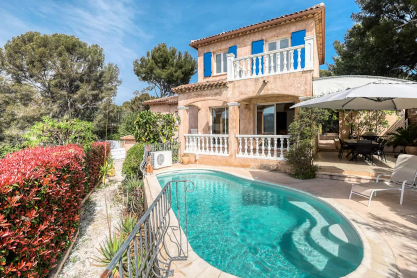 Résidence Vacances En Famille: Maison Avec Piscine & Vue Mer