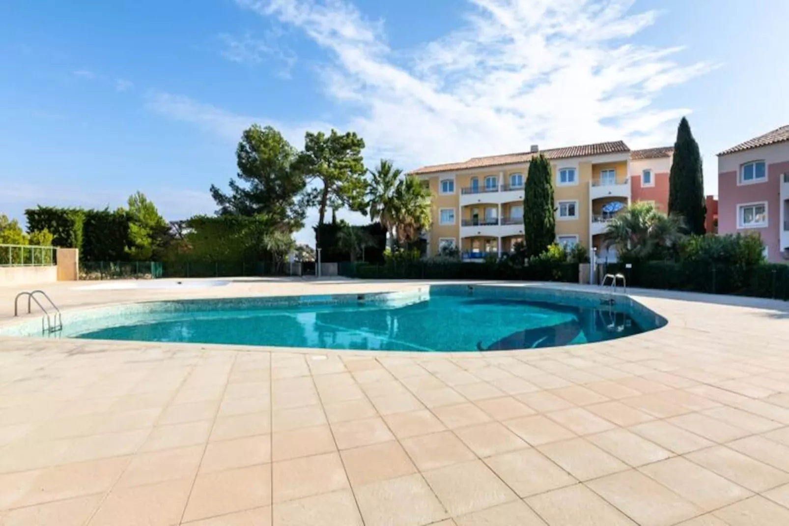 Les Issambres Lauriers - maeva Home