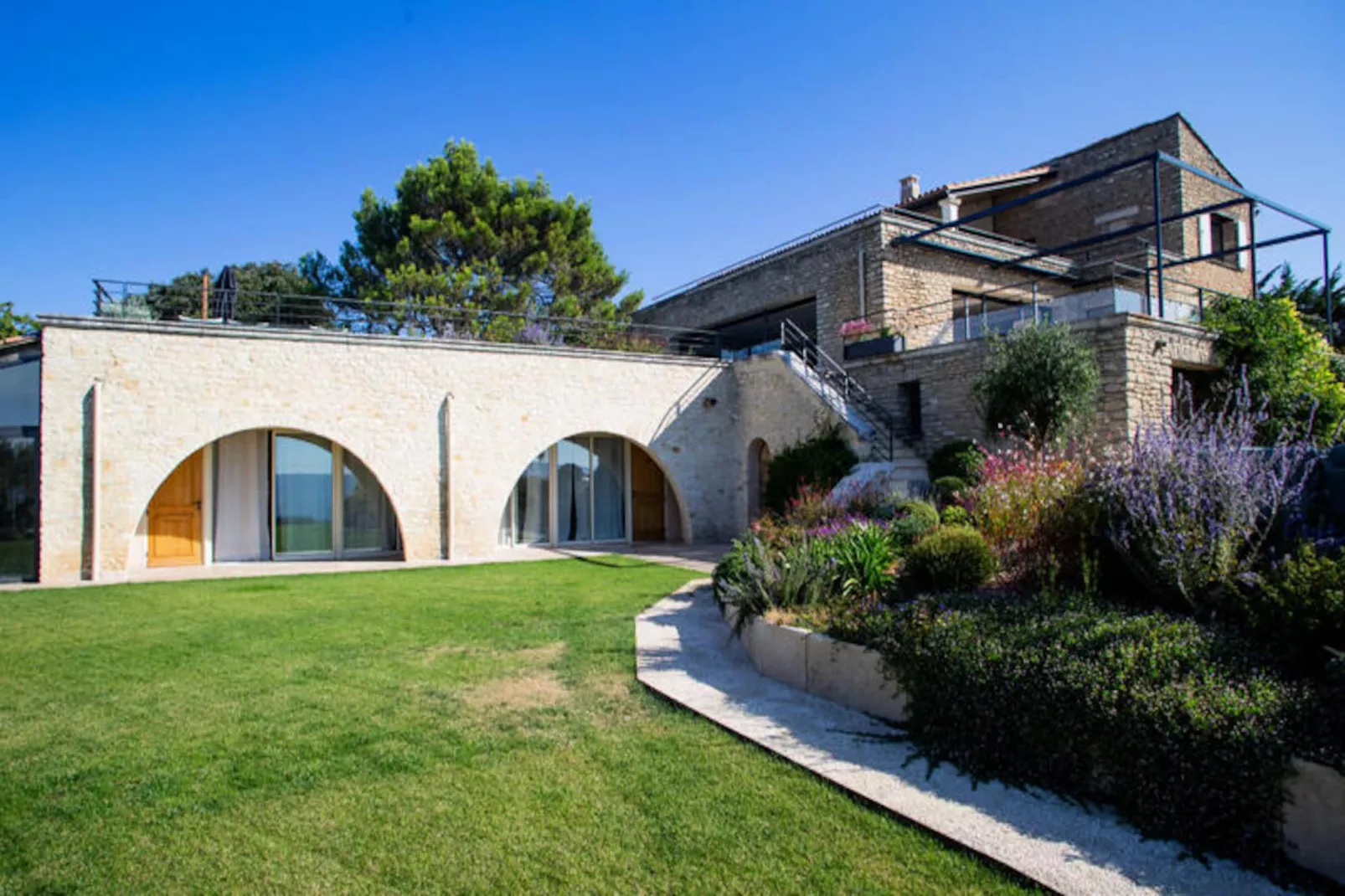 Villa De Haut Standing - 8 Chambres - Piscine