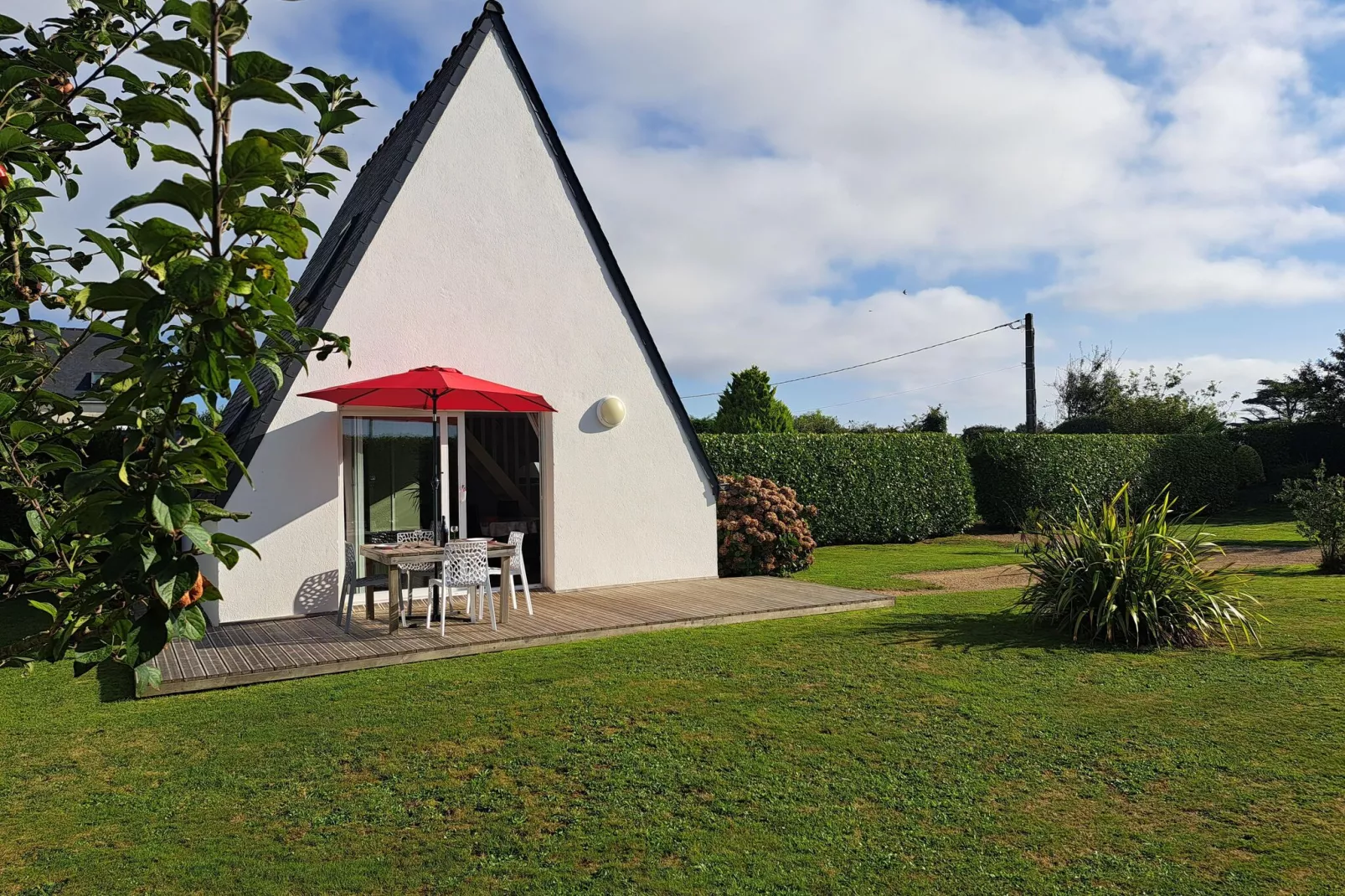 Ferienhaus Beuzec-Cap-Sizun-Buitenkant zomer