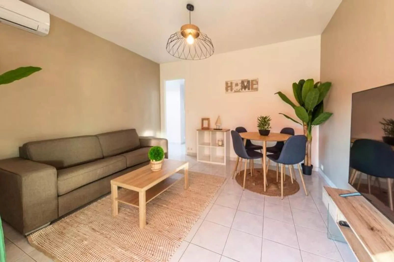 06k2 - Joli Studio Climatisé - Terrasse Vue Mer