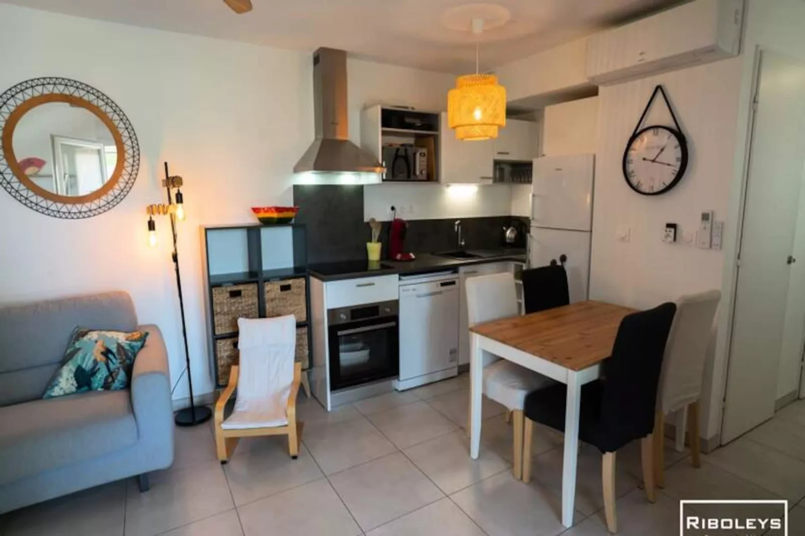 Villa T3 &agrave; 400m De La Plage Avec Piscine