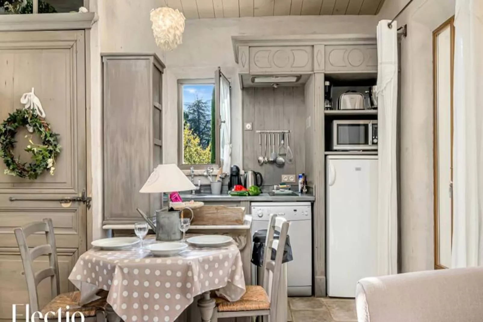 Loggia 11 Platane | R&eacute;sidence Les Petitons