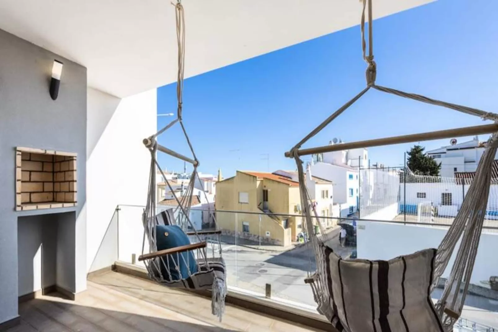 The Kuuyi Suite - Burgau