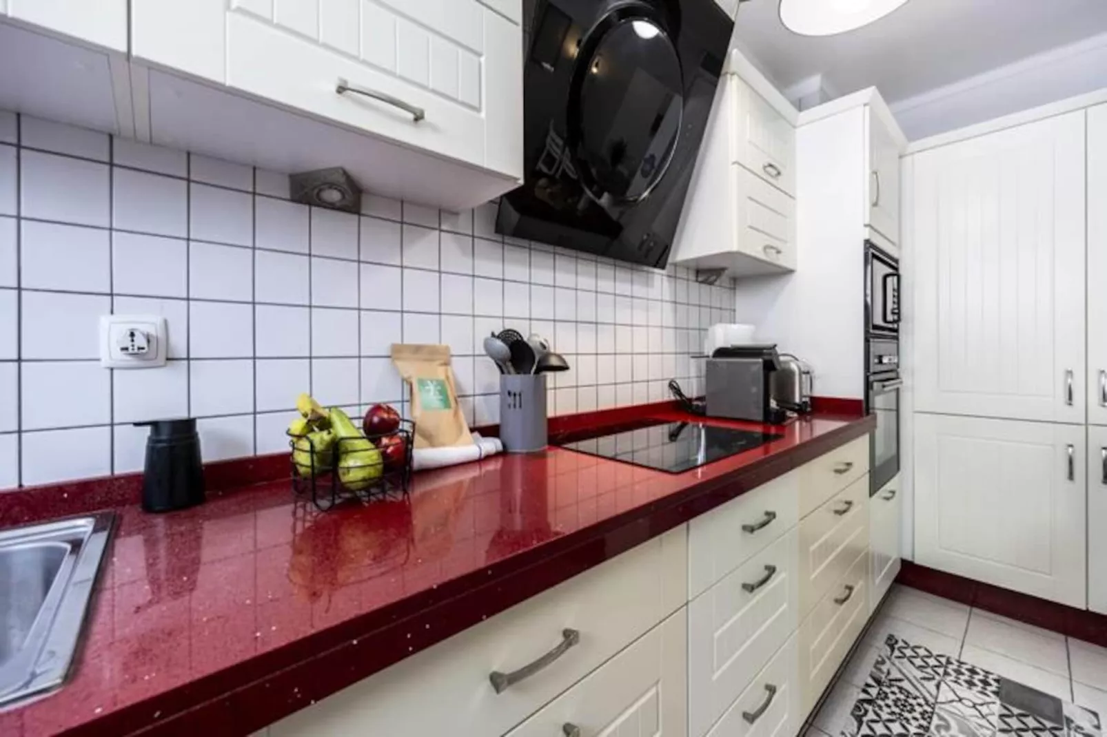 Condo Rénové Au Bord De La Piscine - Au Coeur De Carvoeiro !