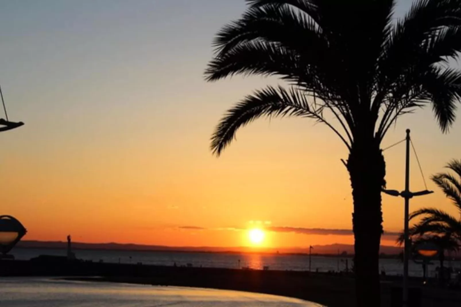 Résidence La Croix Du Sud: Superbe Appartement En Duplex 2 Chambres Vue Mer