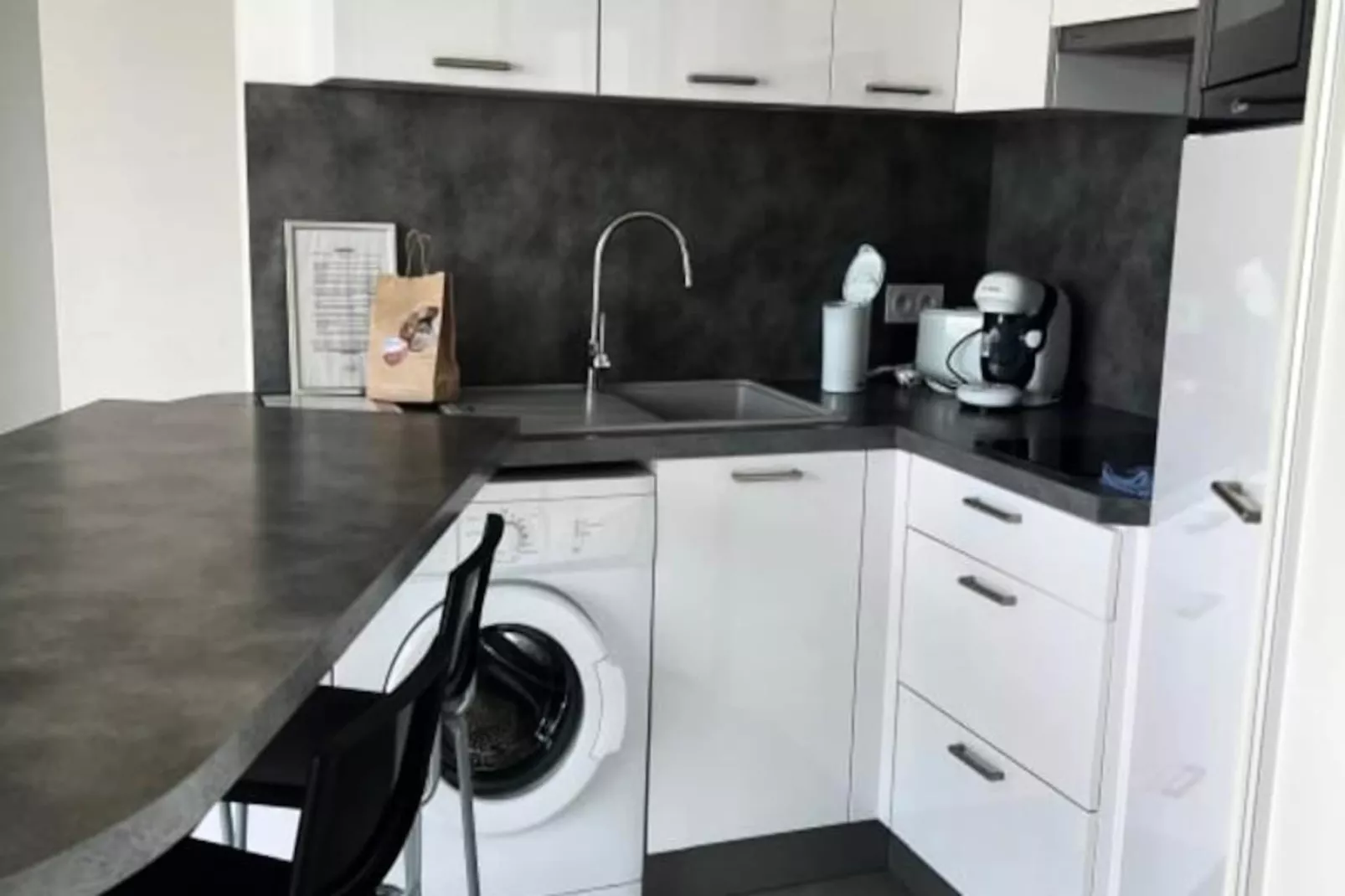 Résidence Les Pieds Dans Le Sable:  Appartement Vue Mer 1 Chambre 1 Cabine