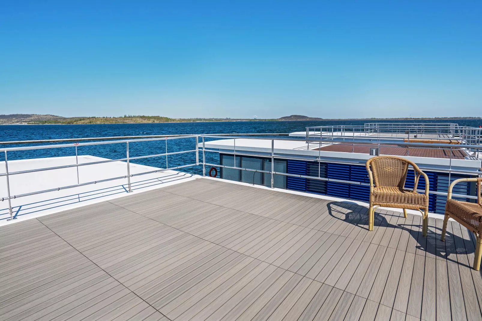 Floating 44 - LP 6 / 3 Personen-Uitzicht zomer