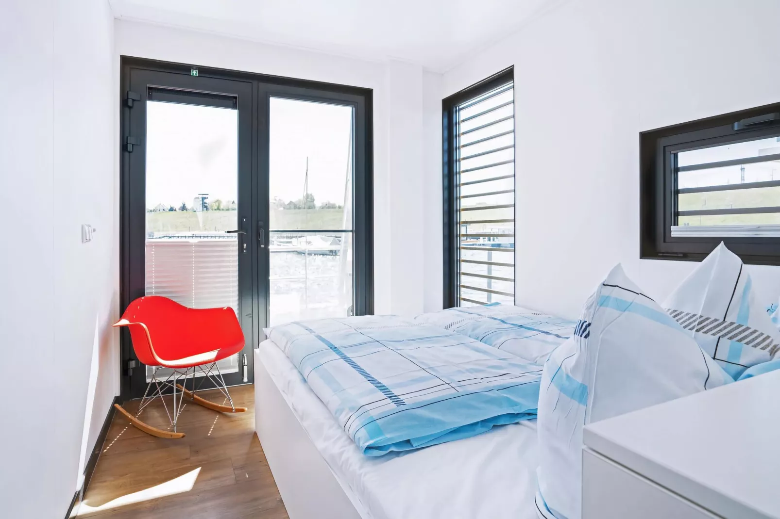 Floating 44 - LP 6 / 3 Personen-Slaapkamer