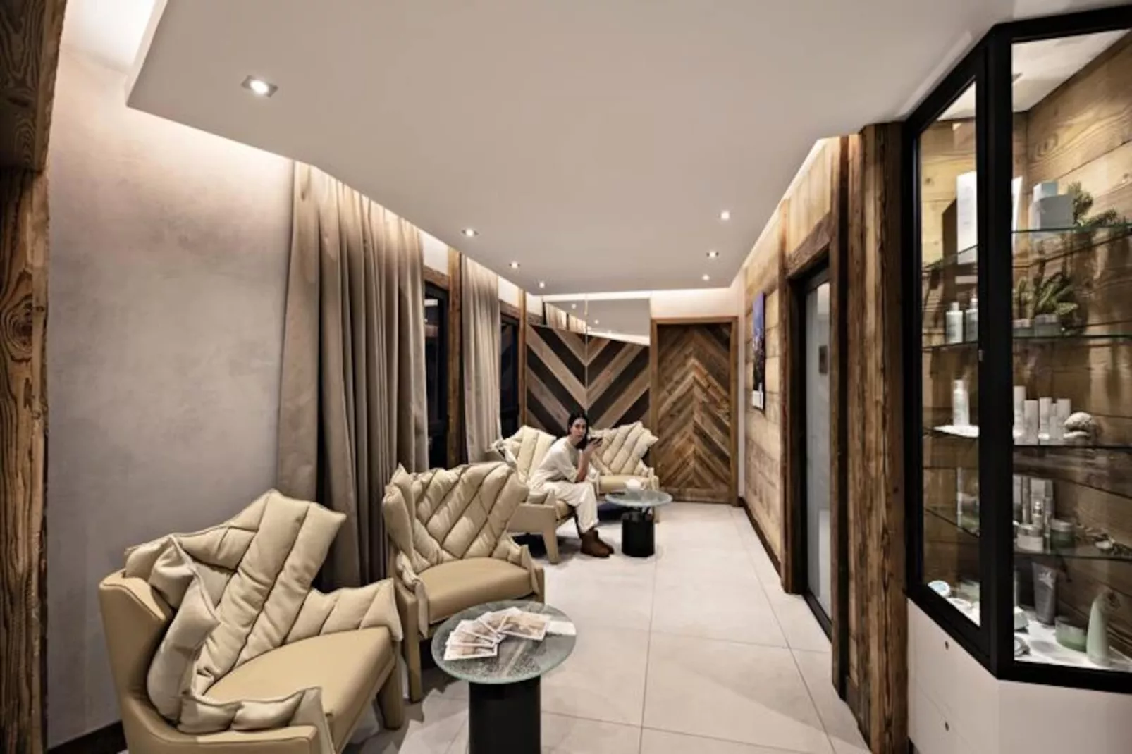 MGM Hôtels & Résidences - Hôtel Les Suites d'Alexane ****