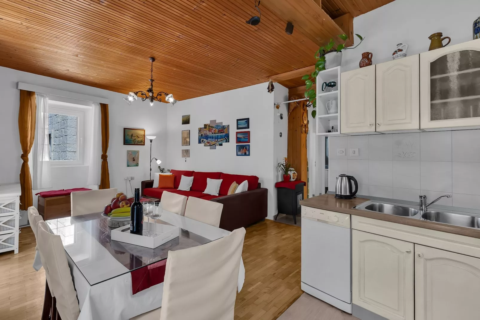 Apartments Kata - Three Bedroom Apartment with Balcony