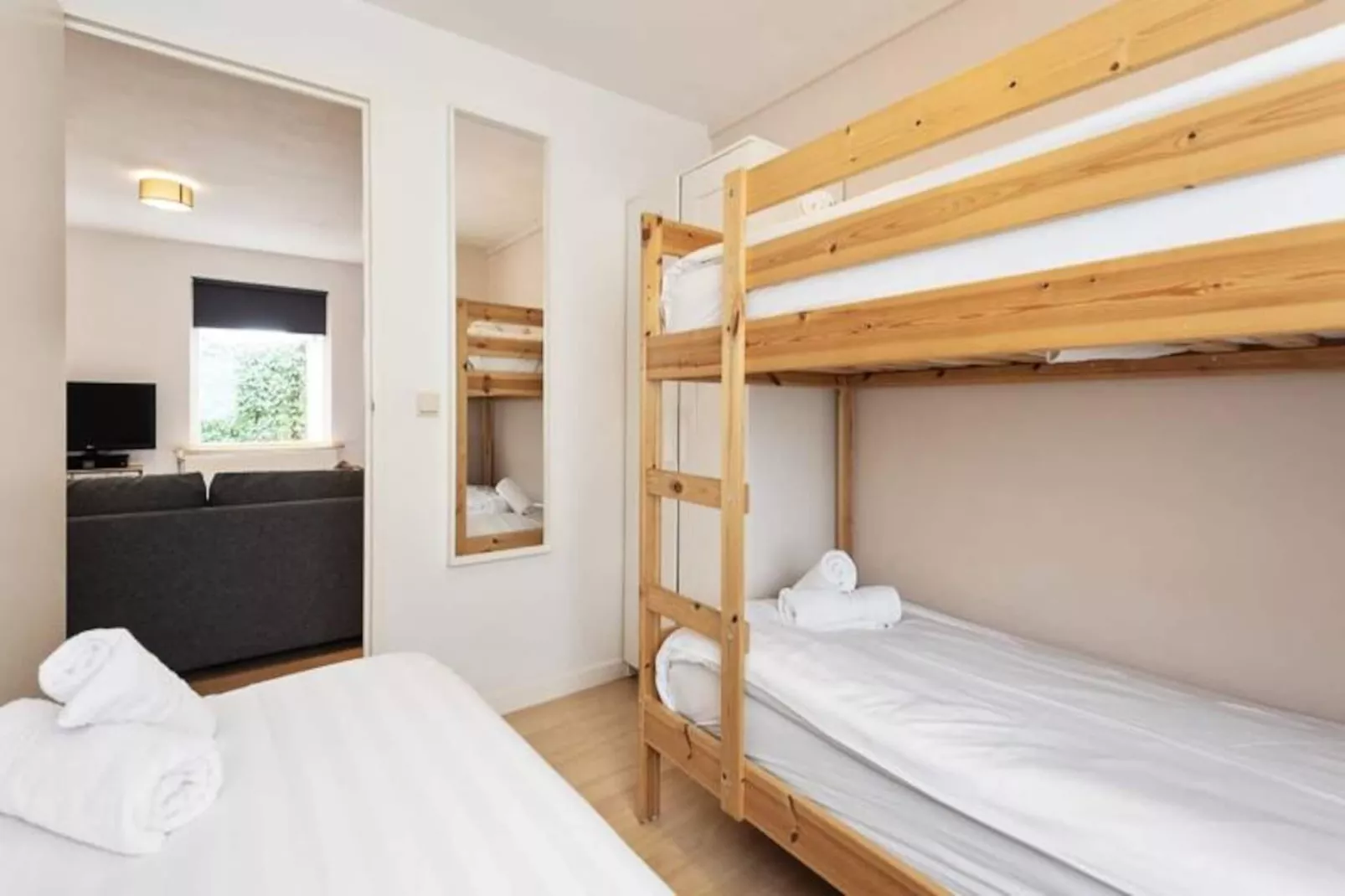 Agr&eacute;able Maison Familiale (parking Gratuit)