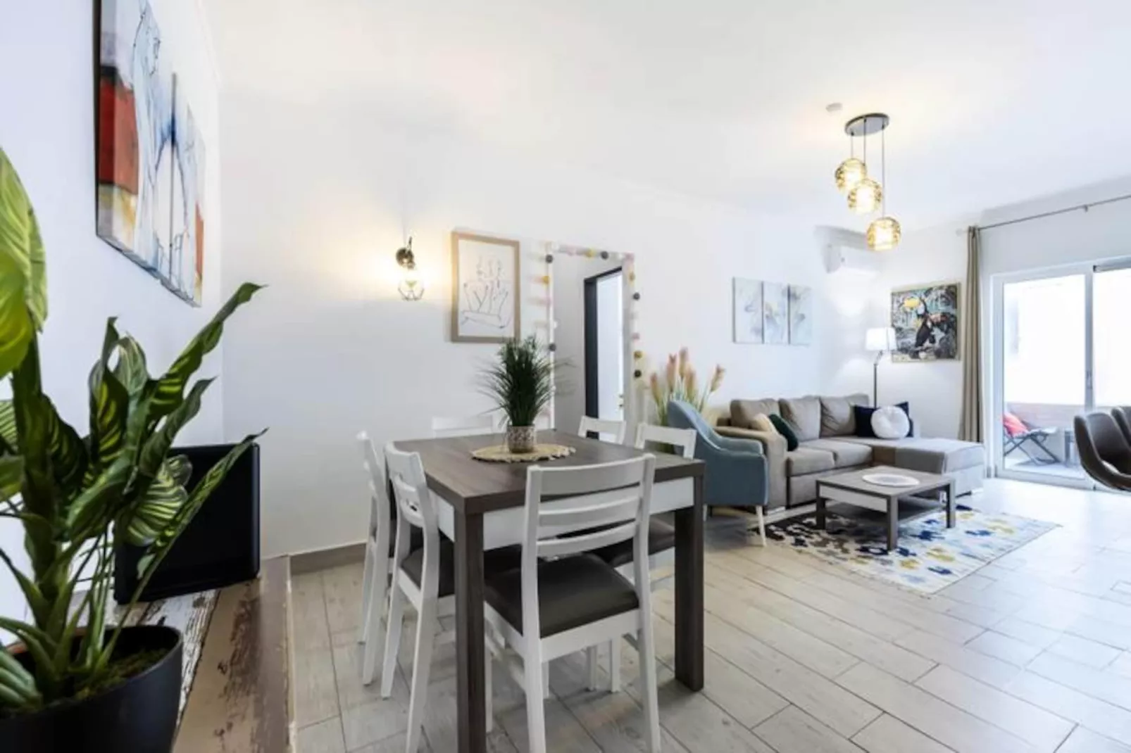 Condo Rénové Au Bord De La Piscine - Au Coeur De Carvoeiro !