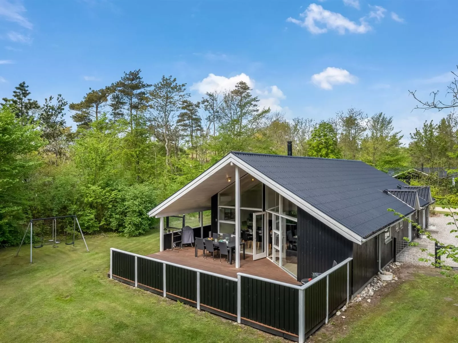 "Akule" - 10km from the sea-Buiten