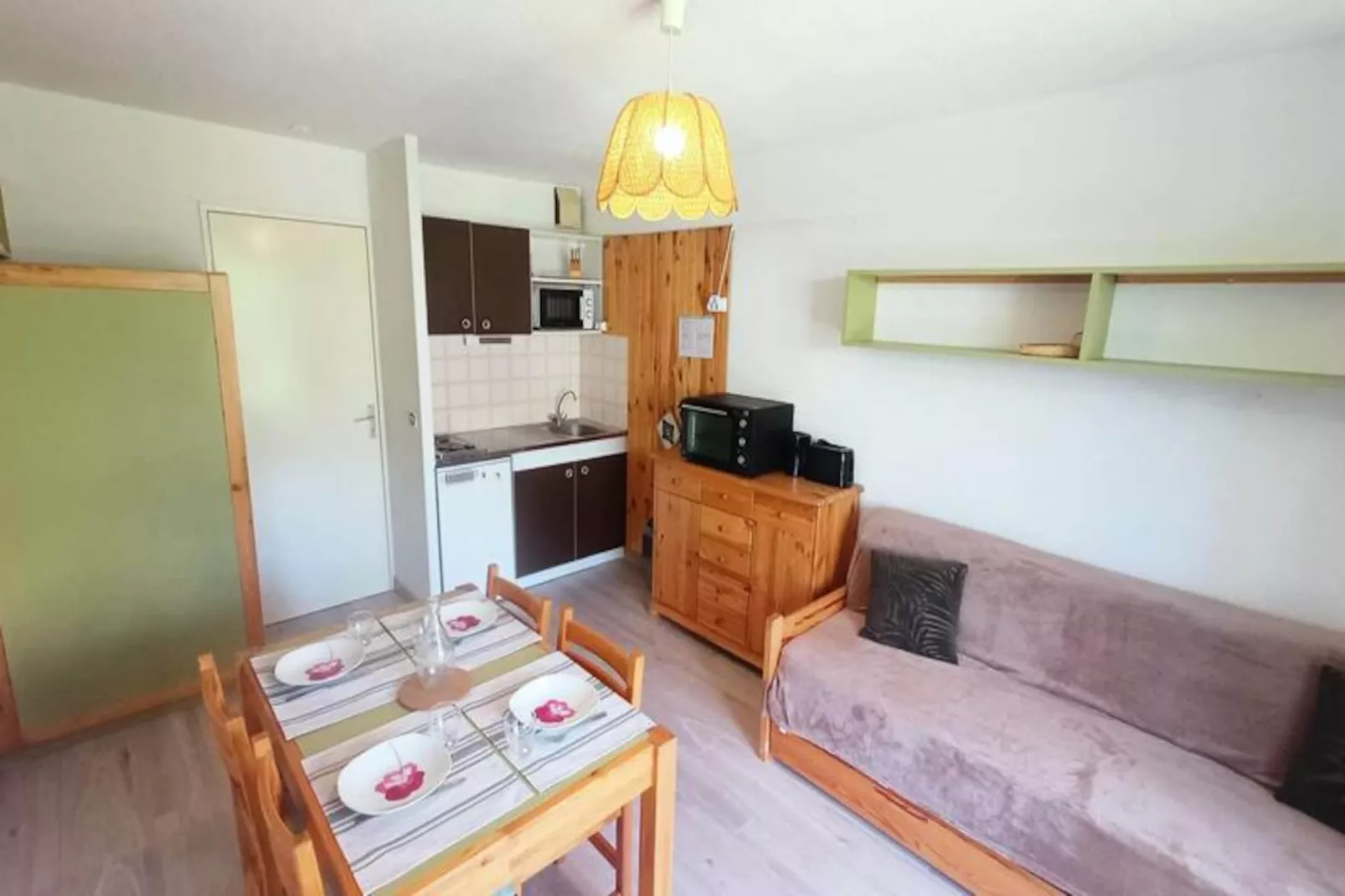 Résidence Comete-Niet-getagd