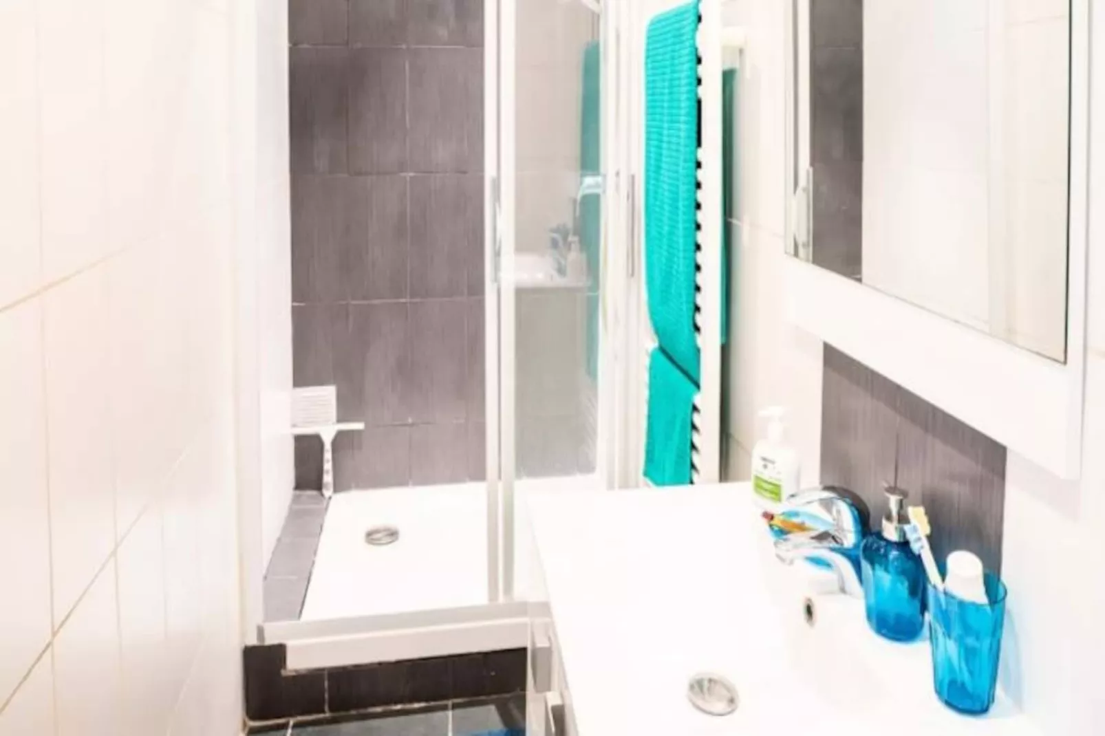 Lumineux 3 Pièces Dans Le Coeur De Antibes!-Niet-getagd