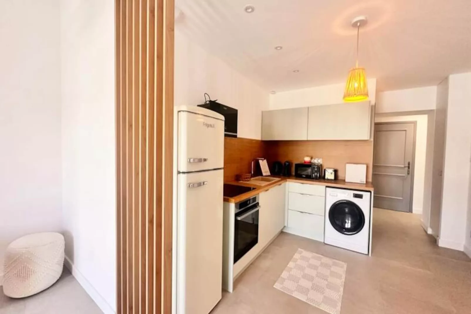 Résidence Les Palmiers -  Appartement Une Chambre Vue Canal-Niet-getagd