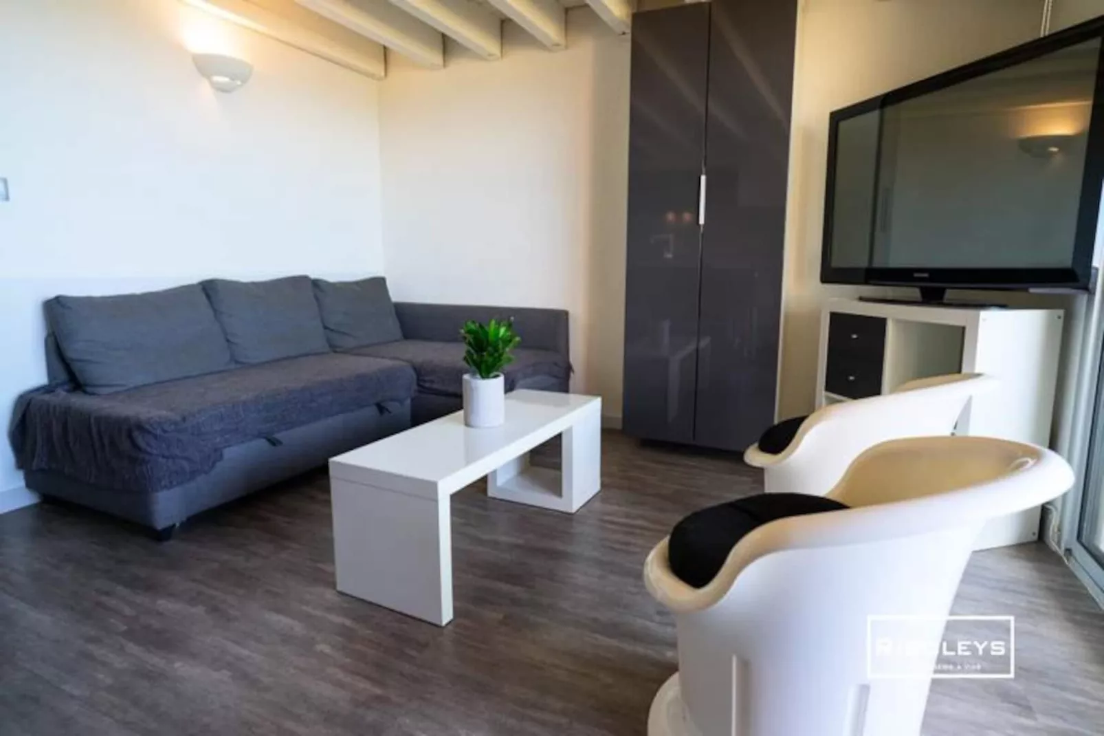 Vias-plage - Appartement Climatis&eacute; Avec Piscine Face &agrave; La Mer-Niet-getagd