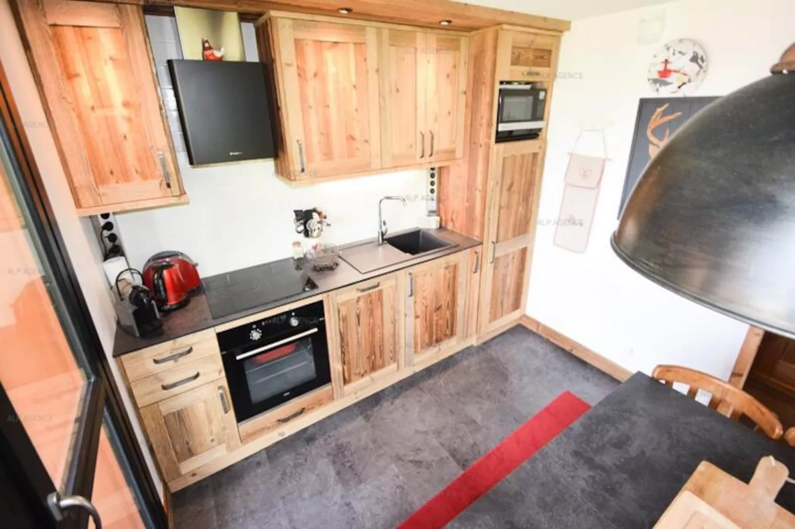 Résidence Le Perce Neige-Niet-getagd