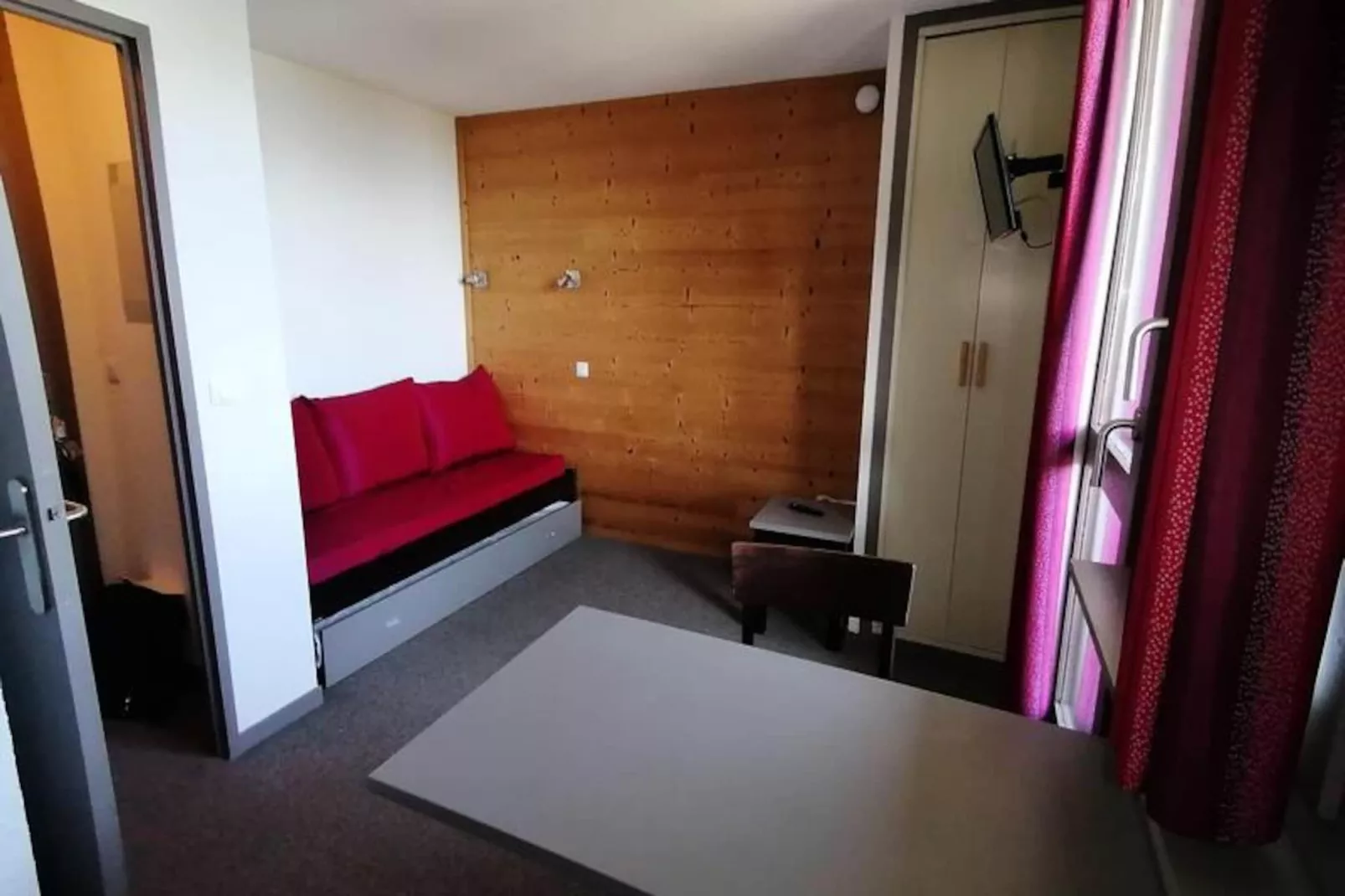 Résidence Les Choucas-Niet-getagd