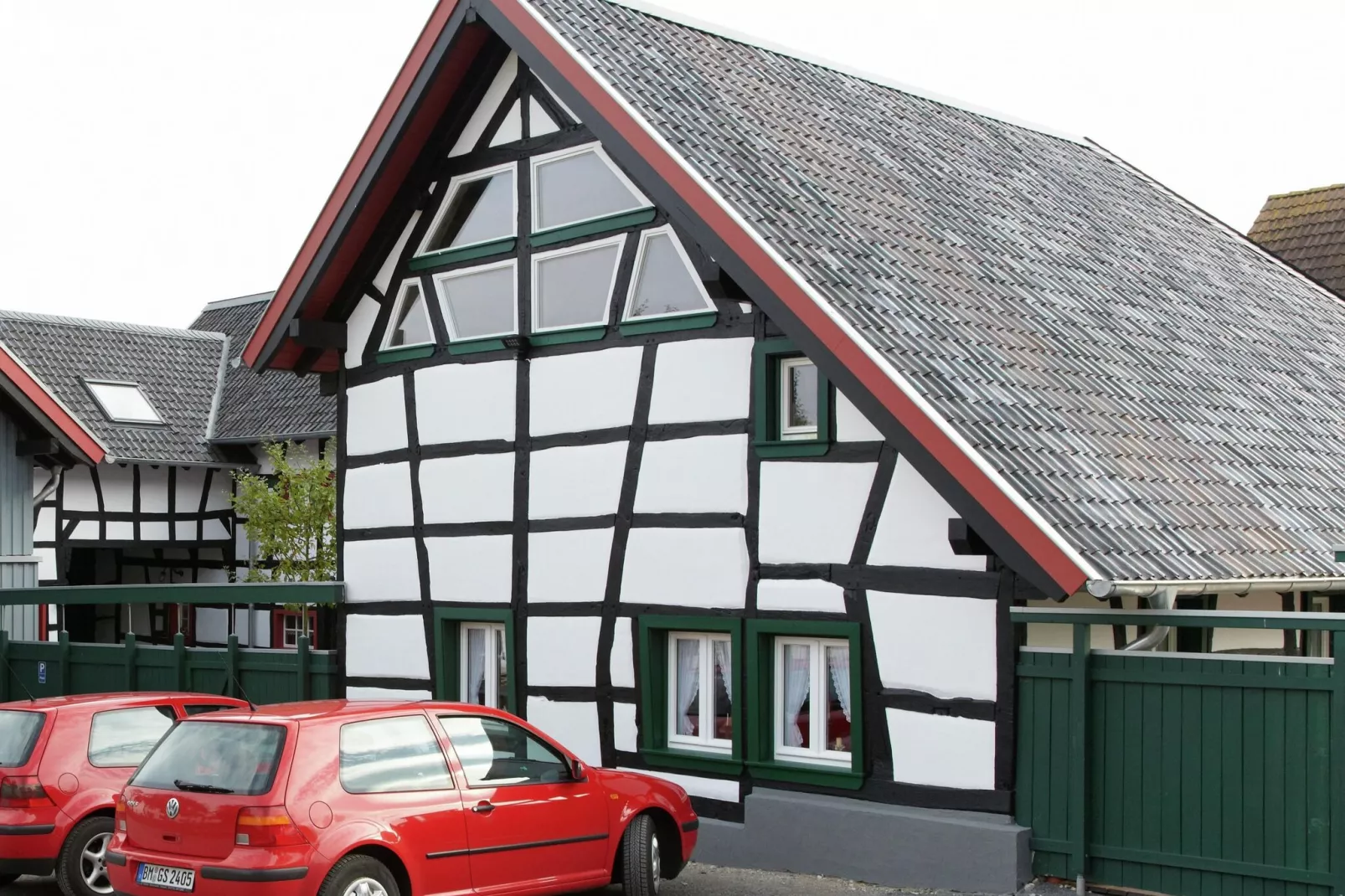 Morsbacher Hof I-Buitenkant zomer