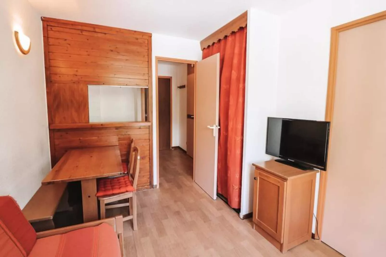 Résidence Rond Point Des Pistes C-Niet-getagd