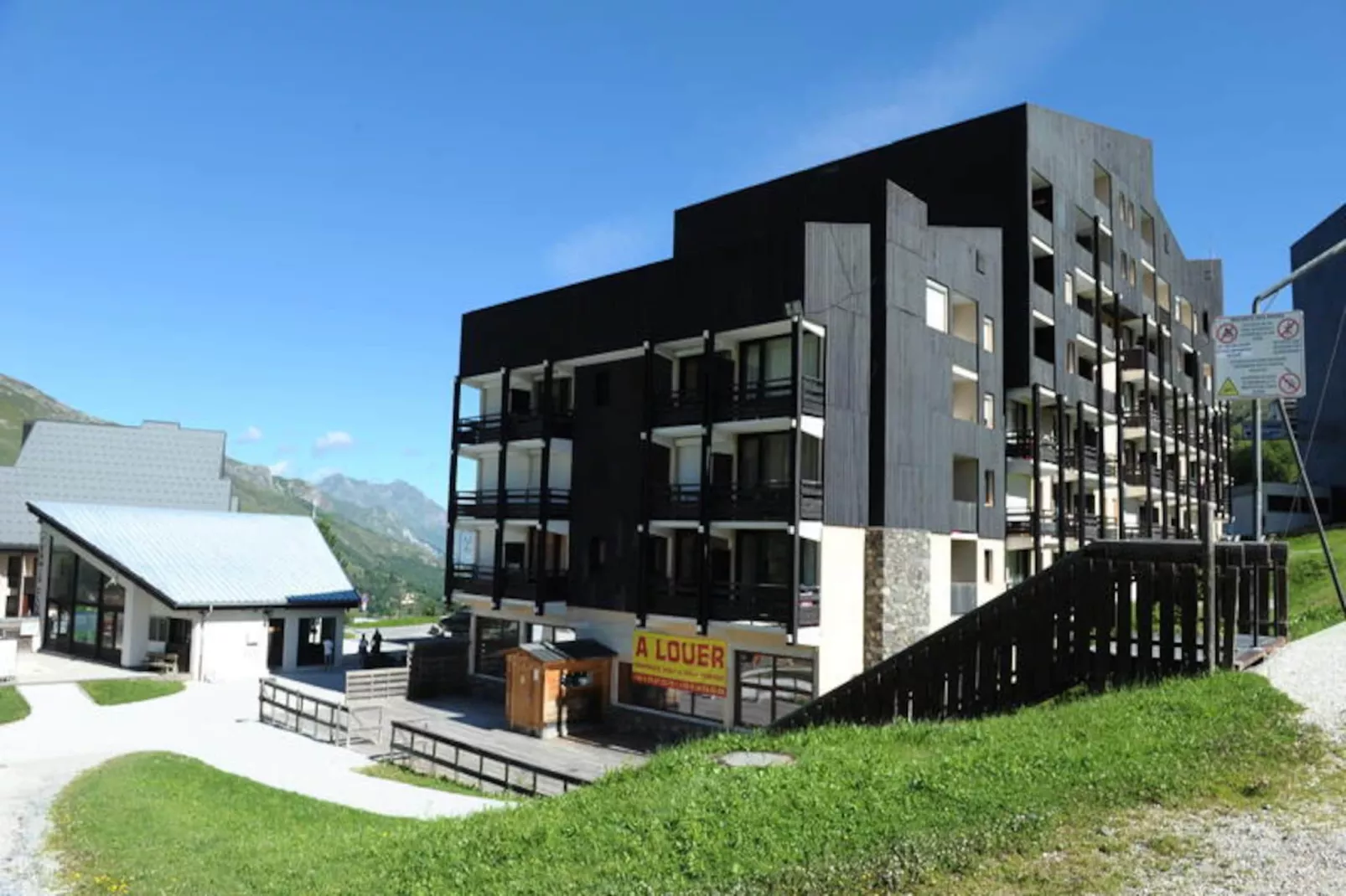 Résidence Villaret-Niet-getagd