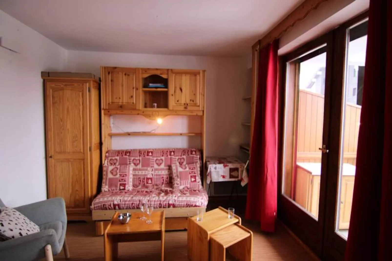 Résidence C.commercial Le Tavaillon-Niet-getagd