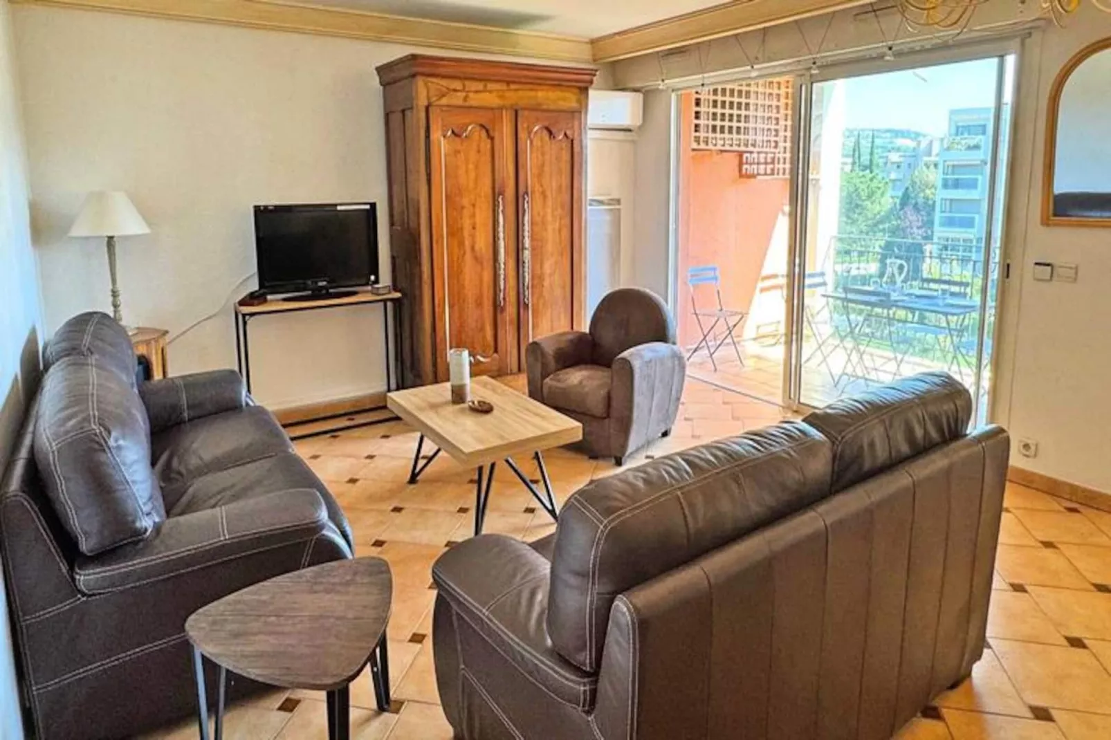 Résidence Port Marine - Niet-getagd