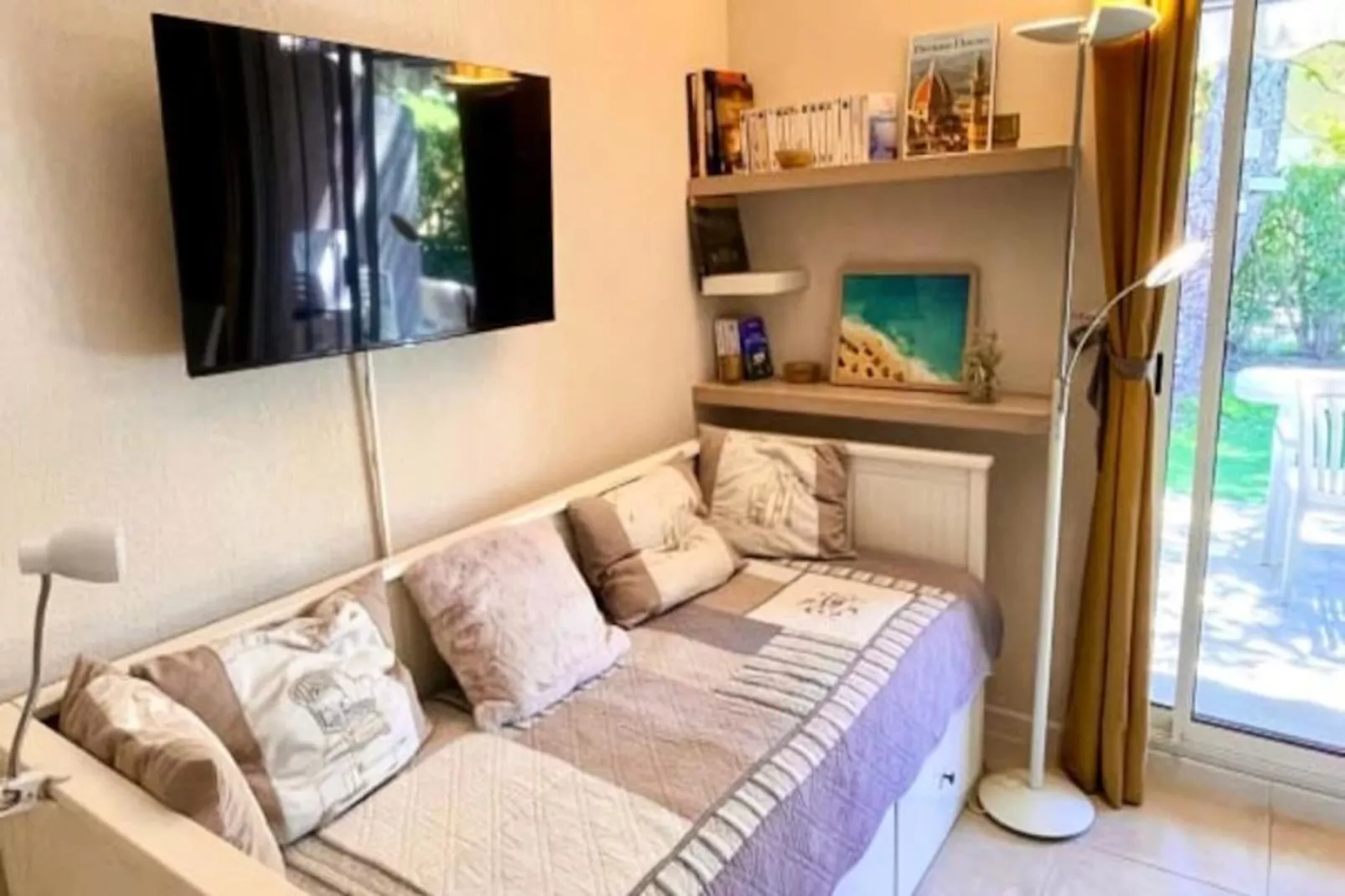 Résidence Appartement Avec Jardin - Cavali&egrave;re-Niet-getagd