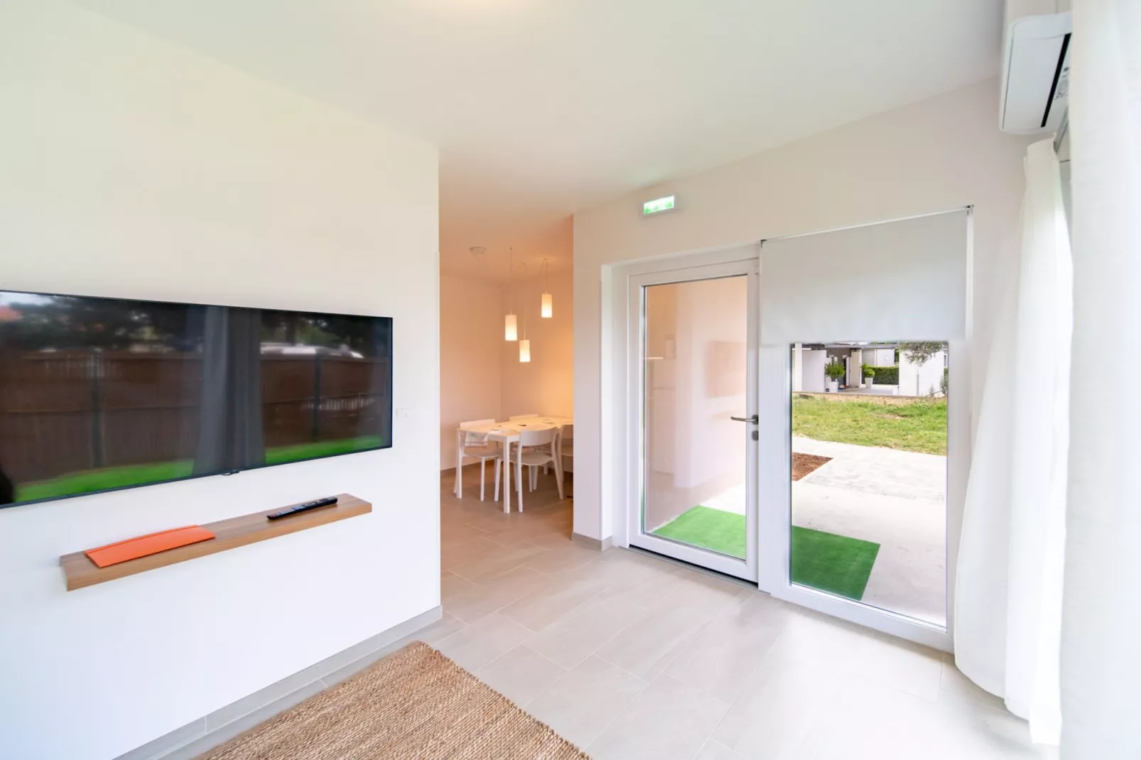 Apartments Arti Homes Rab Banjol - Two Bedroom Apartment With Terrace (Arti 4)-Slaapkamer