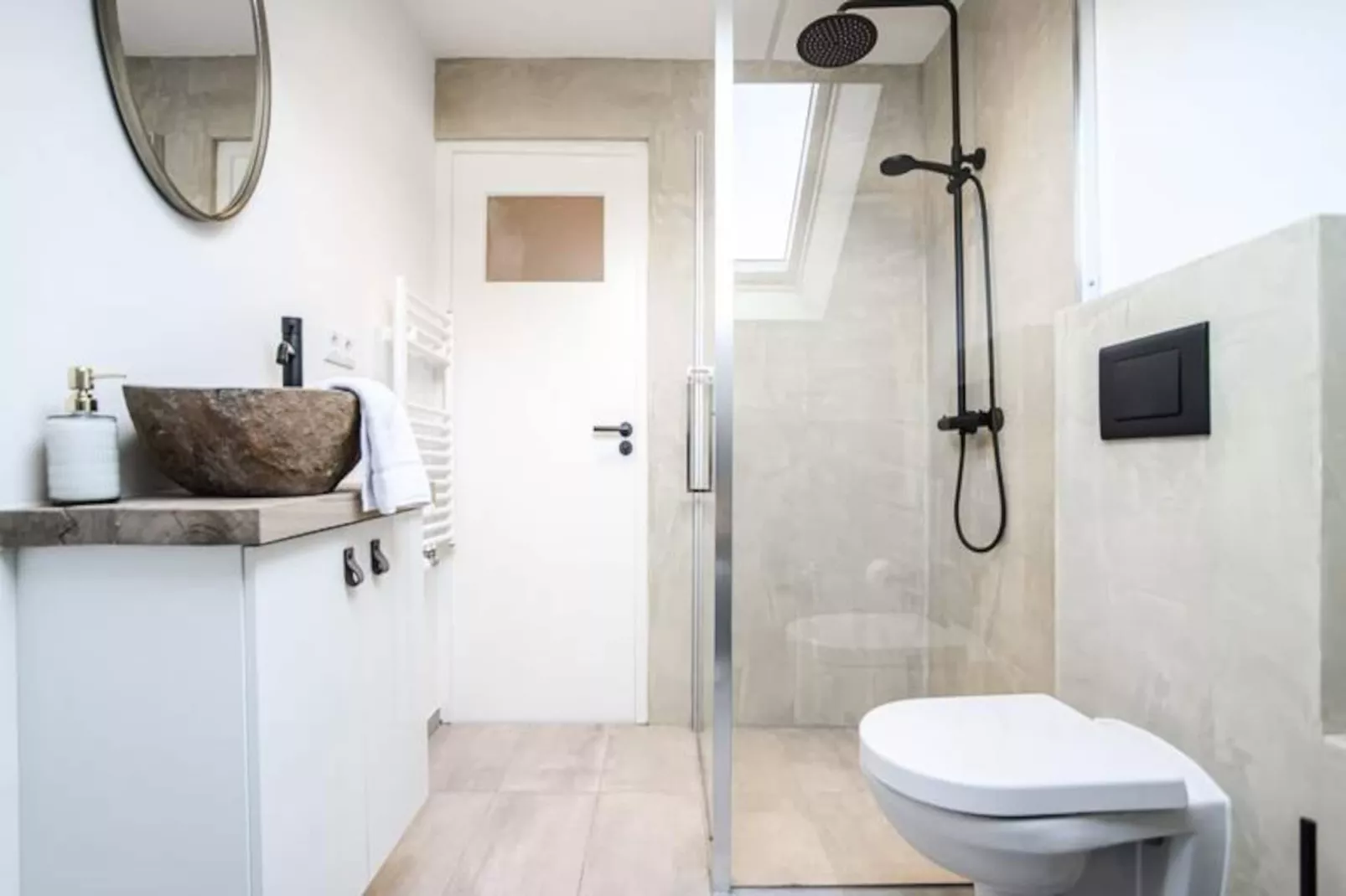 Yucca Beachhouse - Luxury Loft Apartment-Niet-getagd