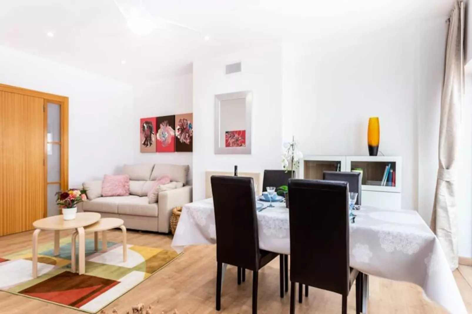 Artistic And Stylish Apartment-Niet-getagd