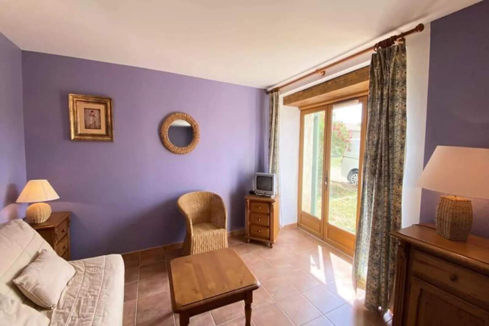 04b6 : Beau Studio Dans Un Mas Proven&ccedil;al - Piscine-Niet-getagd