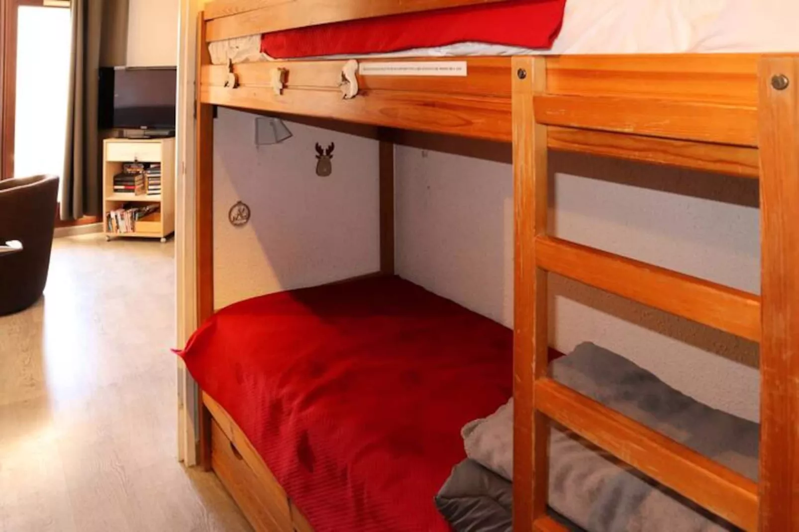 Résidence L'oustal-Niet-getagd