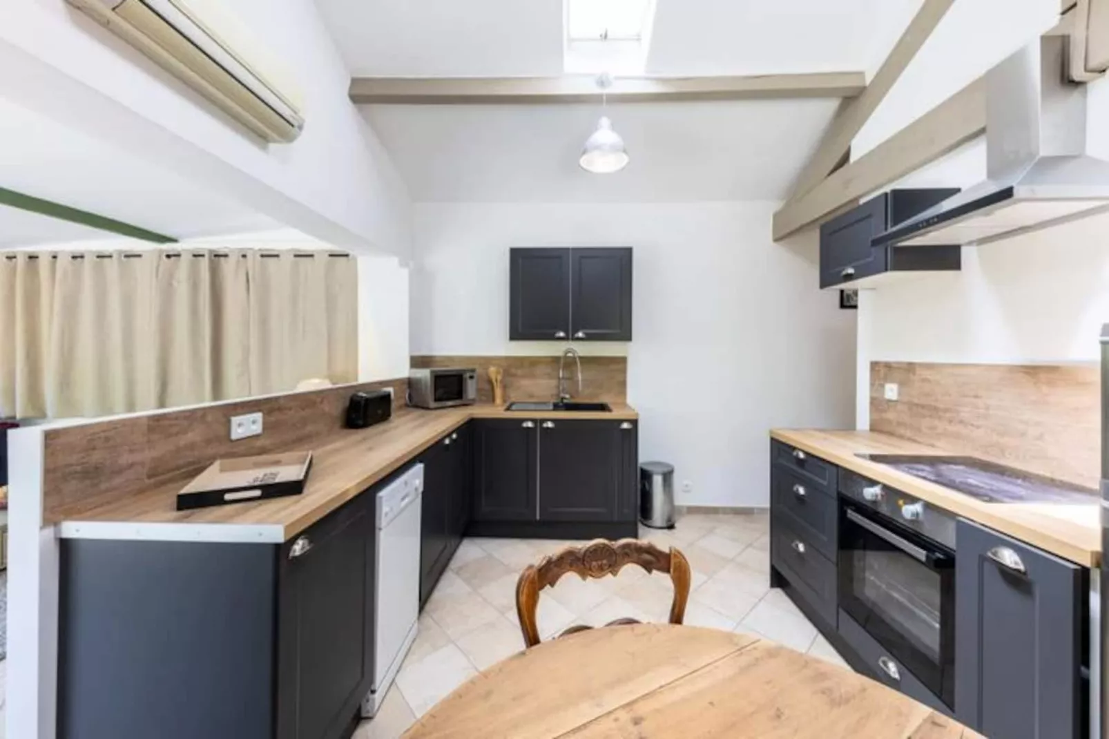 06bv : Cottage Au Calme Avec Piscine-Niet-getagd