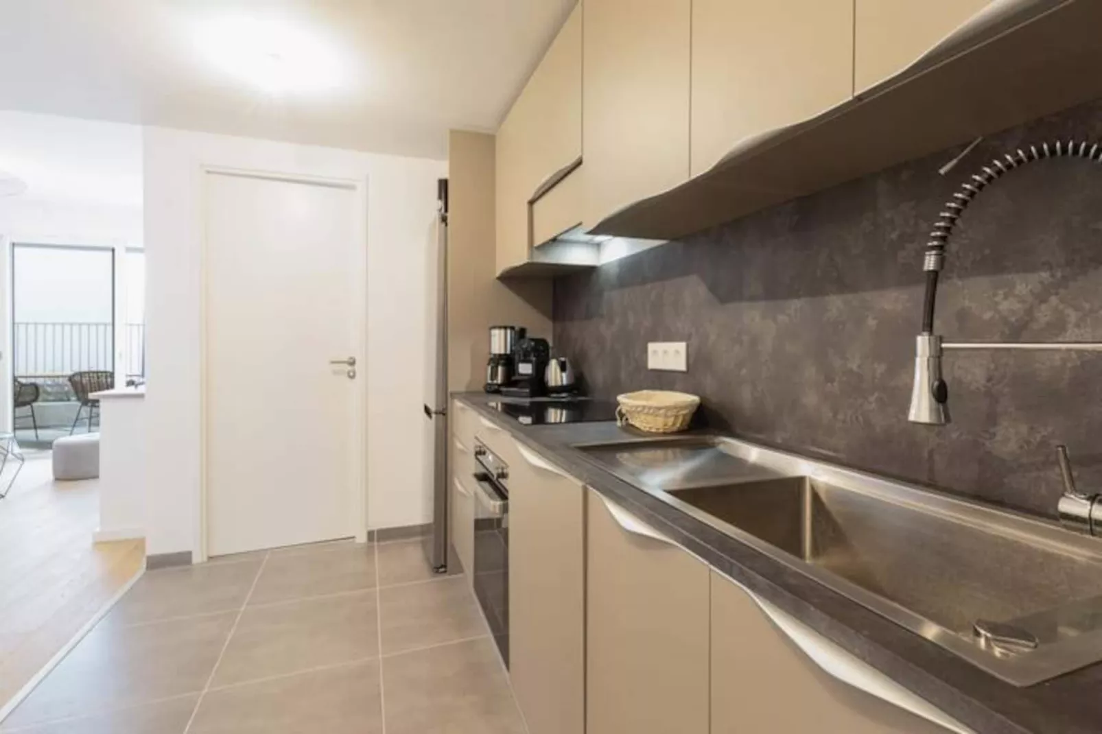 Résidence Reibaud 1 T3 Avec Ac, Parking Et Piscine-Niet-getagd