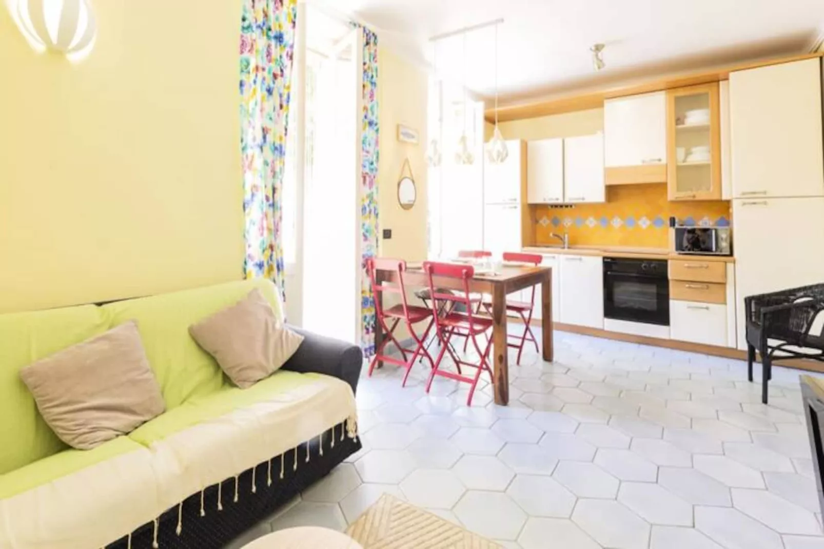 Résidence Bnb Renting Place Amiral Barnaud-Niet-getagd