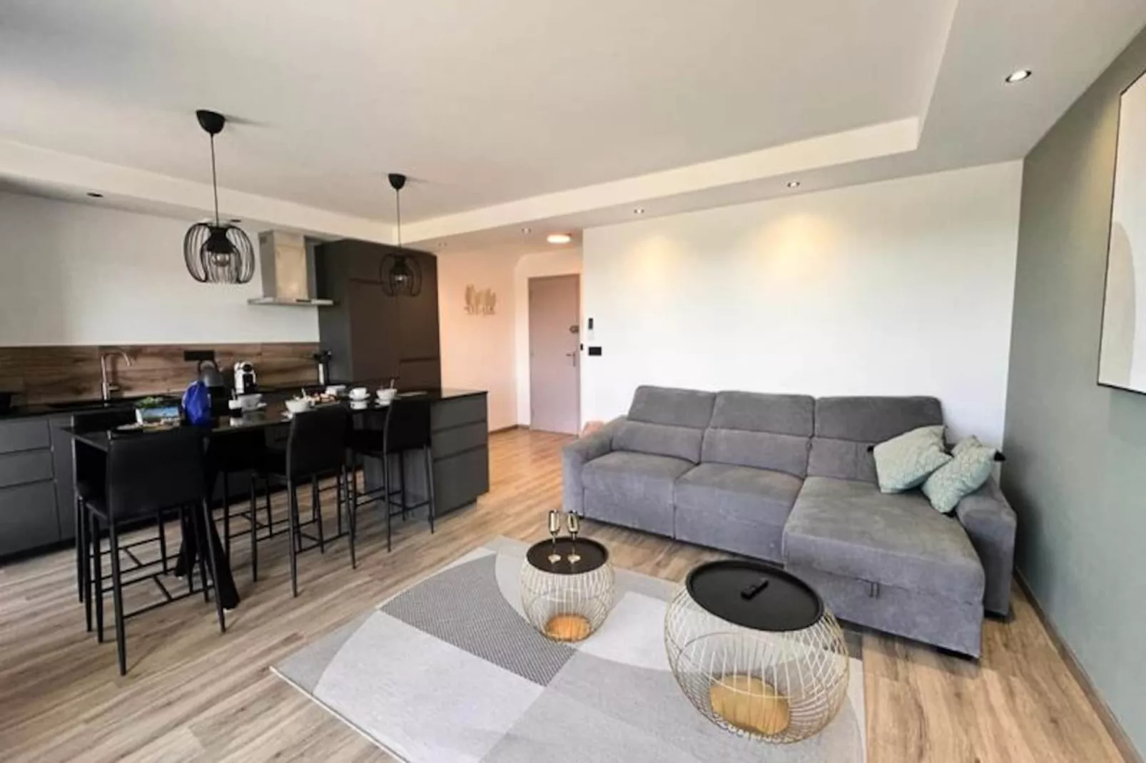 Résidence Le Mistral  Appartement Standing Avec Vue Mer Exceptionnelle En 1&egrave;re Ligne-Niet-getagd